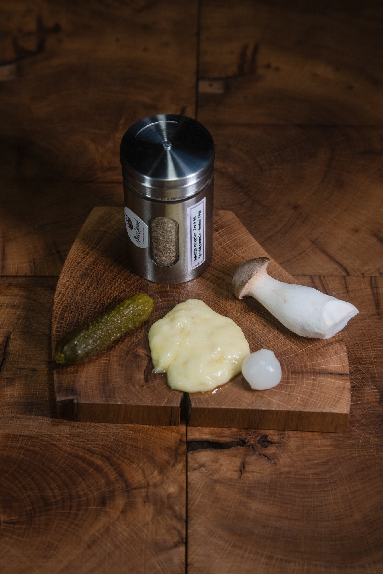 Mélange d'épice sur planche - Le Charcutier Du Vully