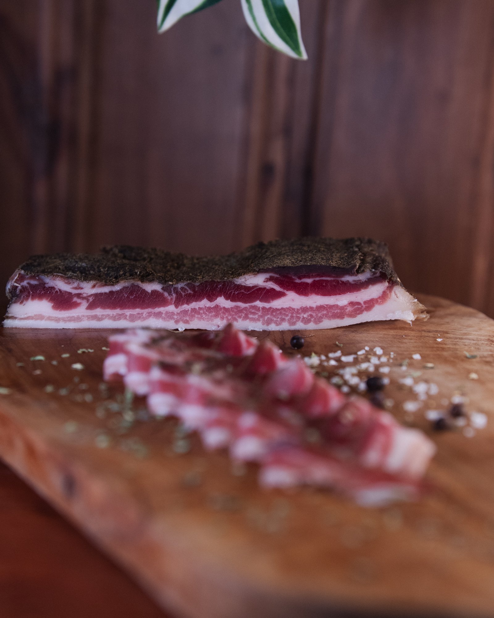 Lard séché coupé en tranches - Le Charcutier Du Vully